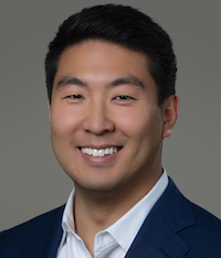 A headshot of Larry Chung